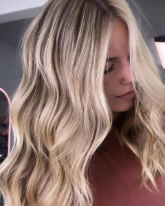 25 Winter Blonde Hair Color Ideas You're Going To Love